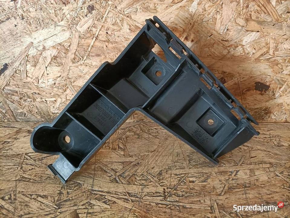 VOLVO V70 XC70 08 ŚLIZG ZDERZAKA PRAWY TYŁ Części samochodowe wielkopolskie Pleszew