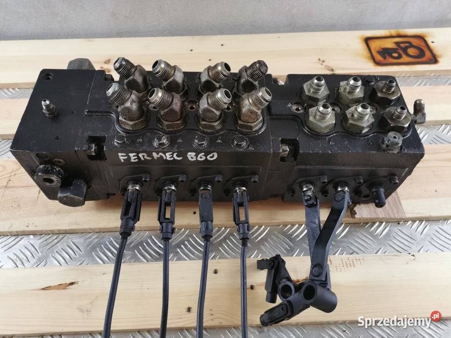 Rozdzielacz hydrauliczny Fermec 860 Wilkowo sprzedam