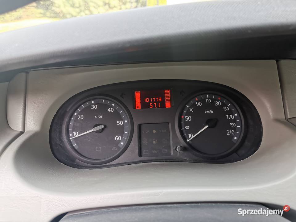 Renault Trafic 20 dci MAŁY PRZEBIEG 9 osob brak Renault
