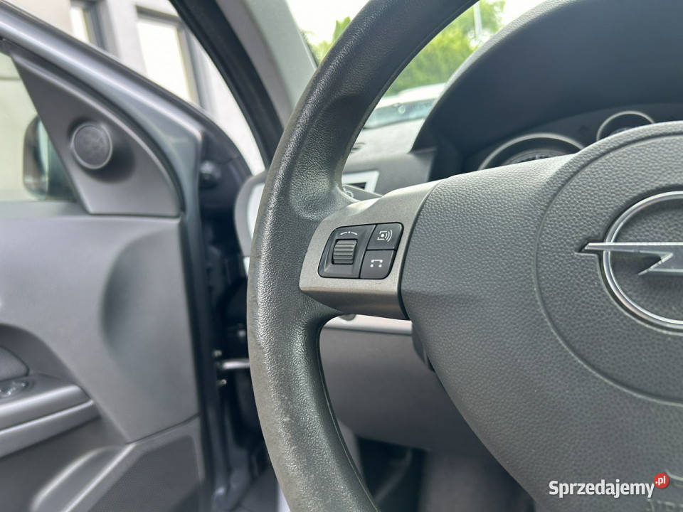 Opel Astra benzynka manual tempomat multifunkcja śląskie Żory