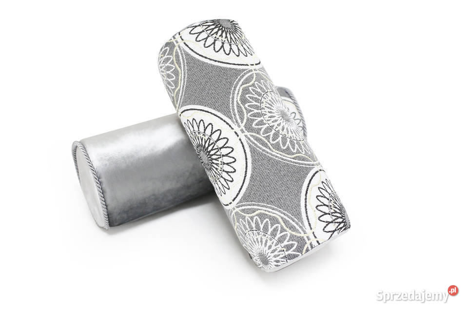 Poduszka Dekoracyjna Pluszowa Wałek Dekoracyjny wielkopolskie Kazimierz Biskupi