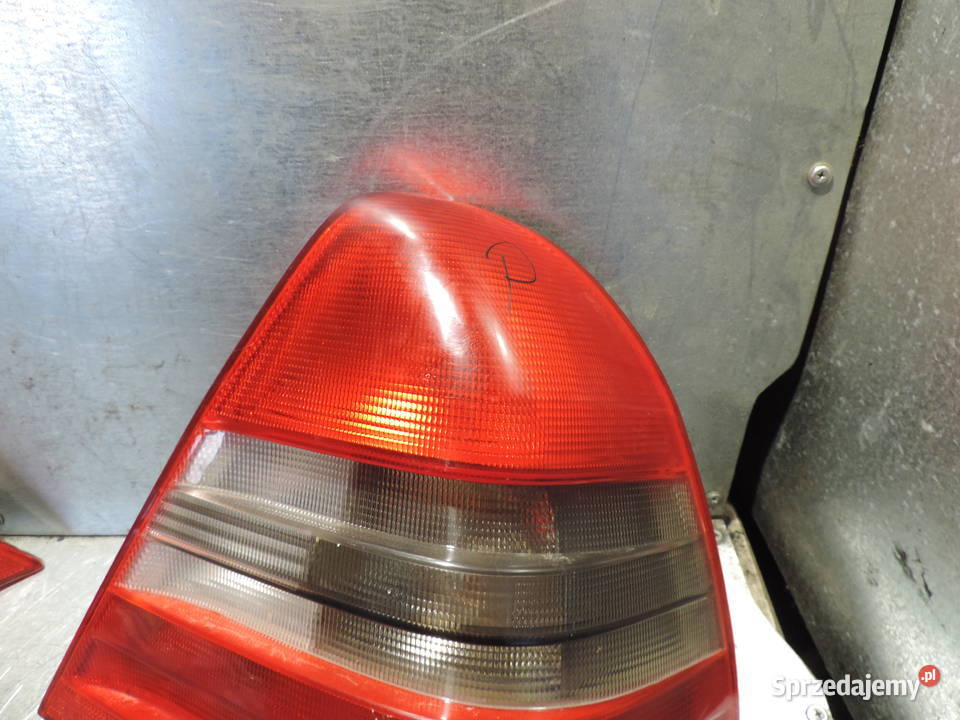 Lampa Prawa Tylna MERCEDES C KLASA W202 Nowy Sącz