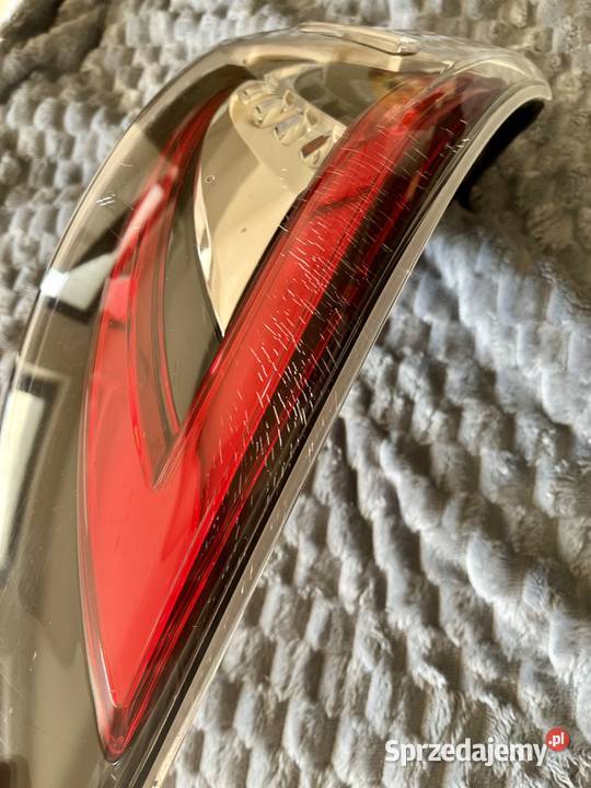 MAZDA 6 GH KOMBI LIFT 20102012 LAMPA TYLNA PRAWA Kłomnice