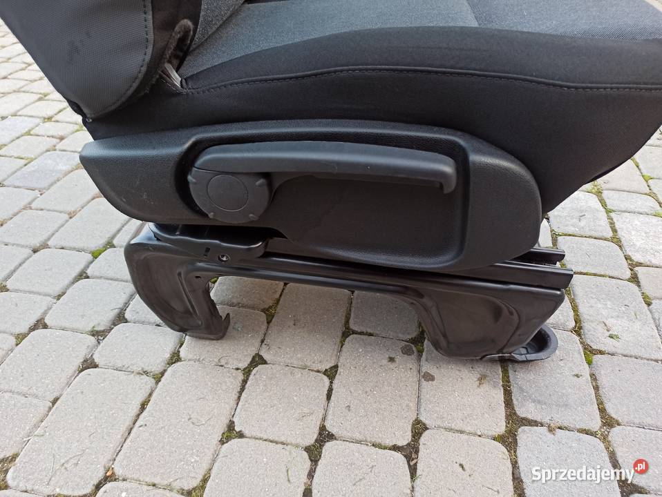 RENAULT MASTER III 3 Fotel pasażera stelaż 2023r dolnośląskie Bolesławiec sprzedam