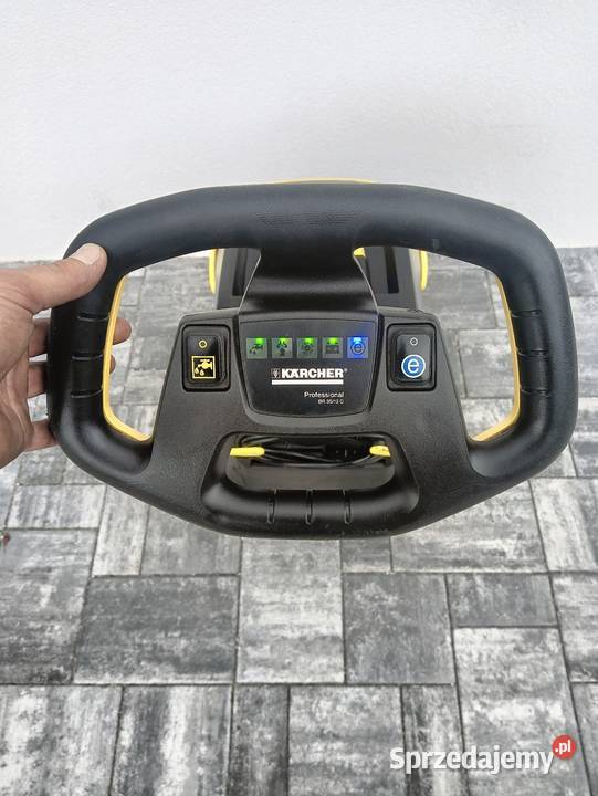 Szorowarka Myjka Karcher BR 3512 C Bateryjna Pozostałe Radom