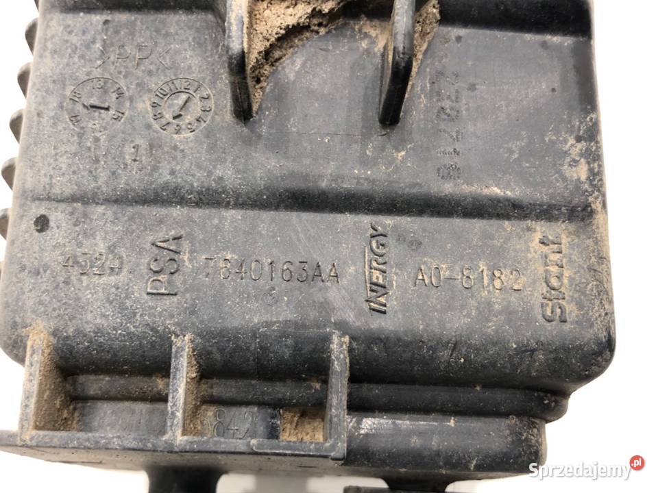 FILTR WĘGLOWY CITROEN C3 III 7640163AA 12 83