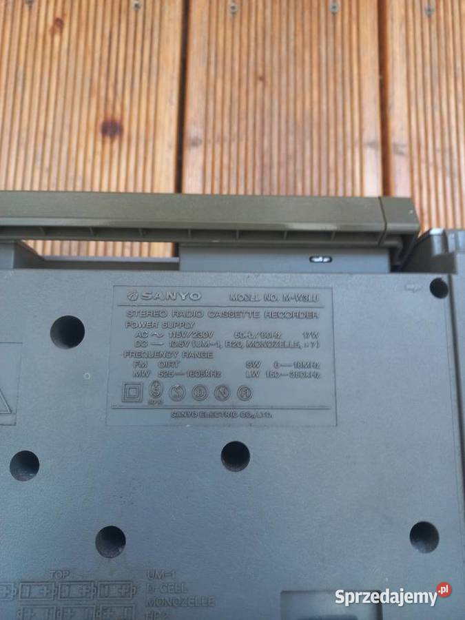 Sanyo radiomagnetofon uszkodzony