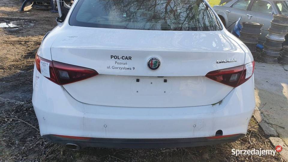 ZDERZAK TYŁ 217 BRILLIANT WHITE GIULIA Lipno sprzedam