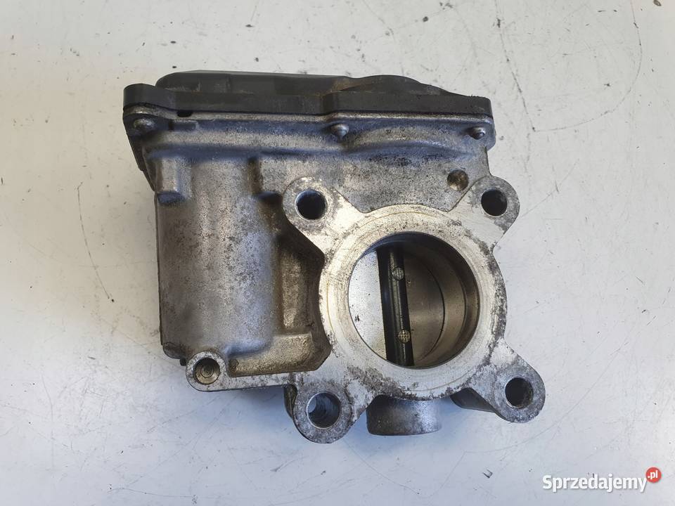 PRZEPUSTNICA Renault Clio IV 09 TCe H8201171233 lubelskie sprzedam