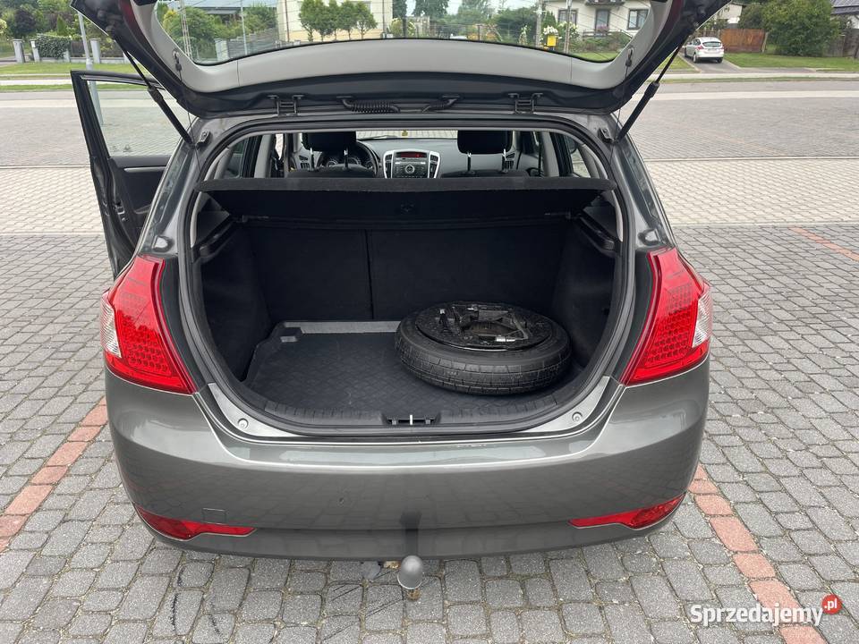 Kia Ceed 16 benzyna gaz hak manualna Sobienie-Jeziory