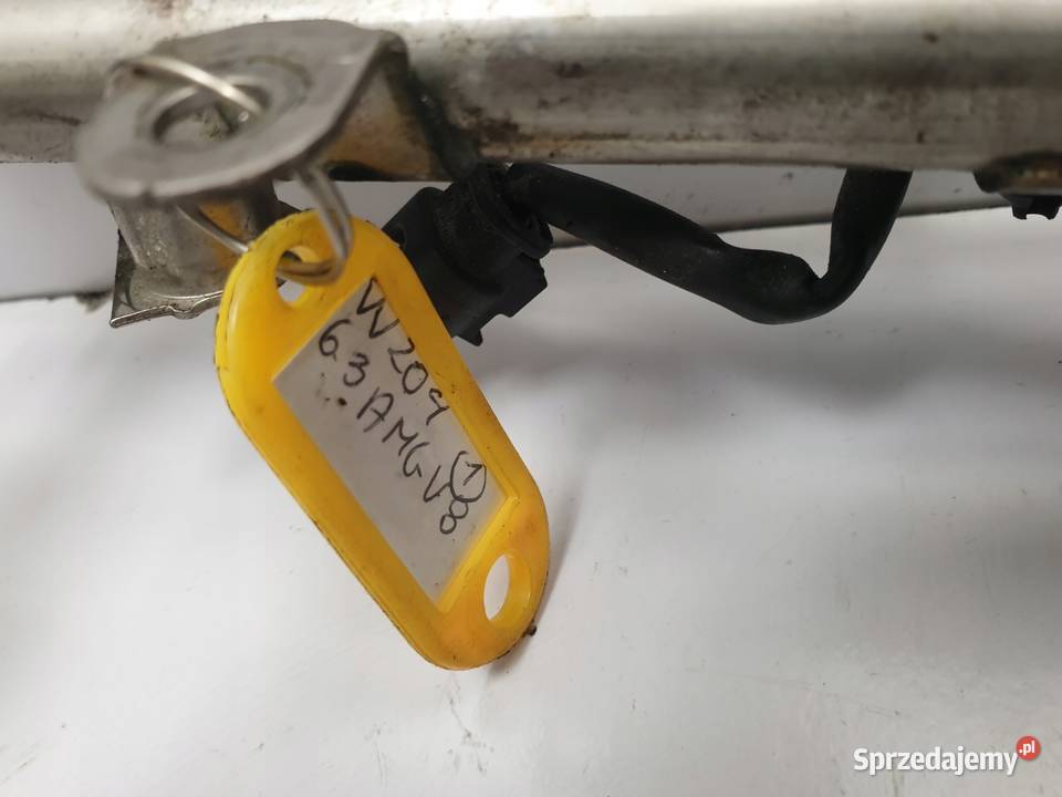 Mercedes W204 63 V8 AMG LISTWA WTRYSKOWA Chełm