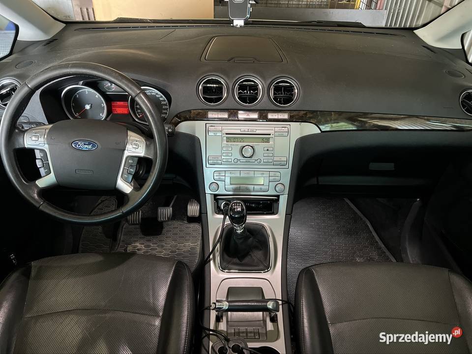 Ford Galaxy 20 TDCI 140 7 osób bogata wersja lakier metallic Galaxy Międzybórz