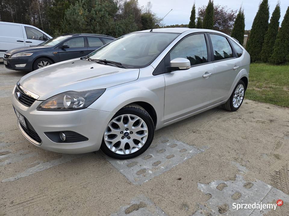 FOCUS 2008 16 benzyna 115 welurowa tapicerka Donimierz