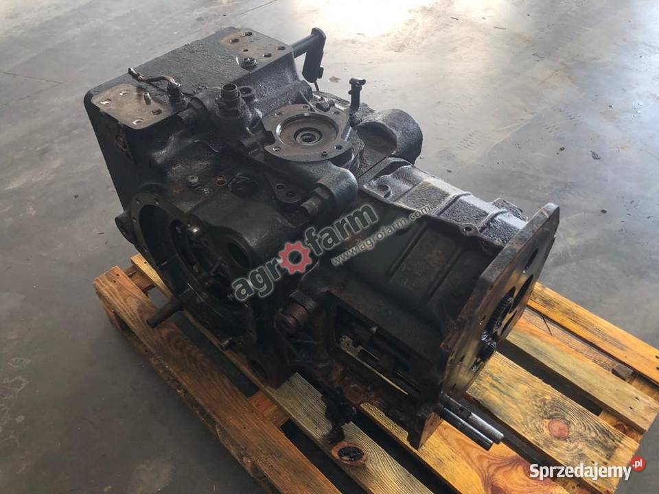 Tylny most John Deere 6400 L115878 sprzedam