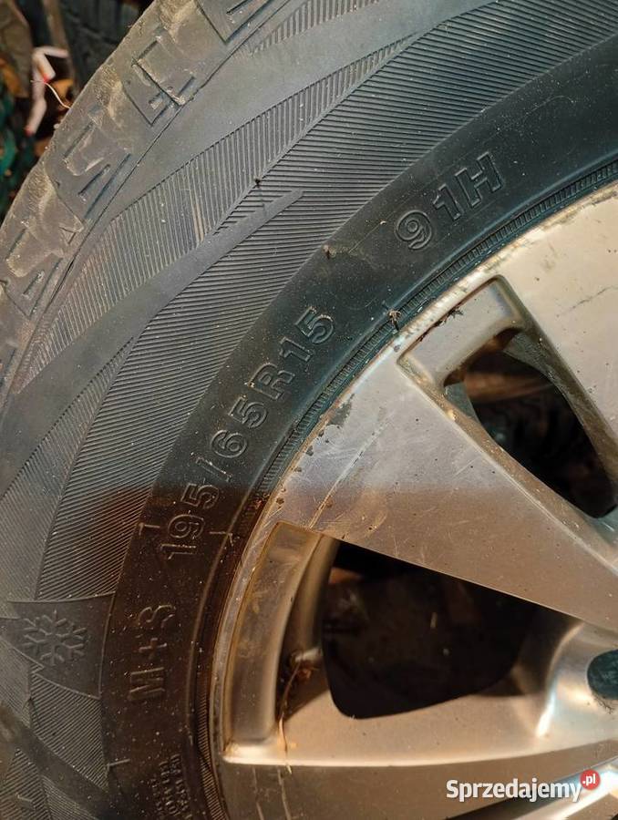 Felgi aluminiowe 15 5x112 rocznymi oponami Motoryzacja