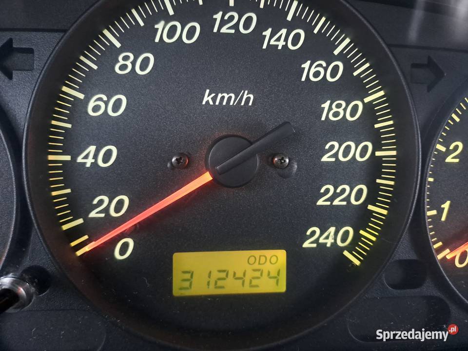 Mazda 626 V GF Polift Lift Sedan 18 16V DOHC 101 elektryczne szyby kujawsko-pomorskie Brześć Kujawski