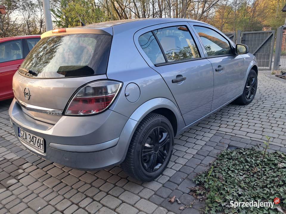 Opel Astra 2009 14 Zadbany Zawiercie