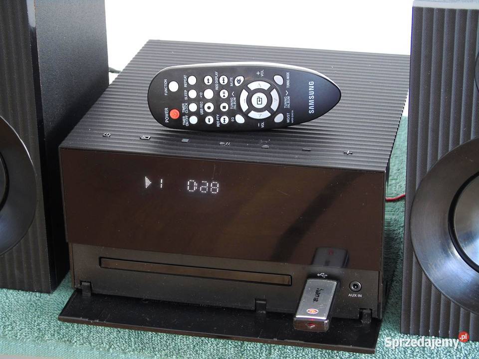 Wieża Samsung pilot USB mp3 BT CD RDS AUX kol Jasło