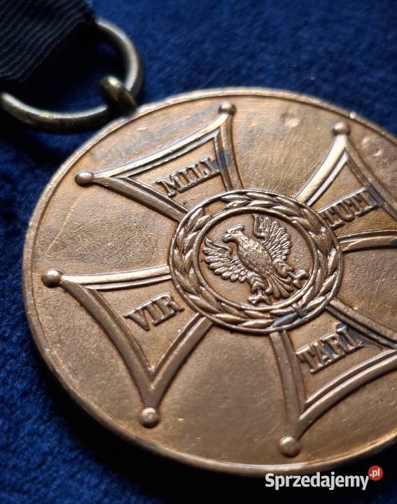 Medal Zasłużonym na Polu Chwały 1944 wczesny Militaria pomorskie Wejherowo sprzedam