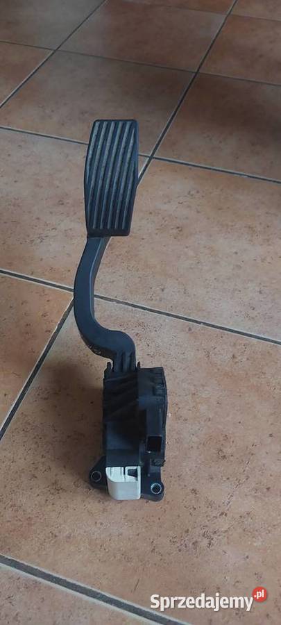 Potencjometr pedał gazu Opel Corsa D 13305804 Szczecin