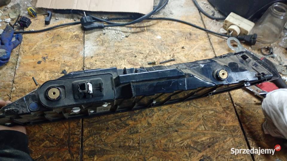 Lampa prawy tył DS7 9815722580 osobowe Udrzynek