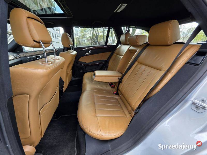 E 350 4MATIC V6 35l 272Przebieg mazowieckie