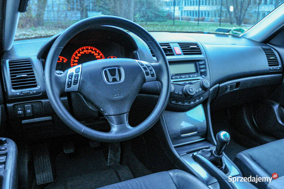 Honda Accord 2005 r 2204cm3