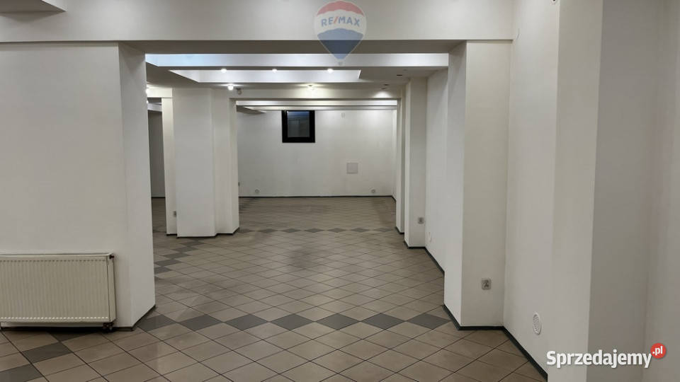 Lokal handlowousługowy Nowy Targ Rynek 32 sprzedam