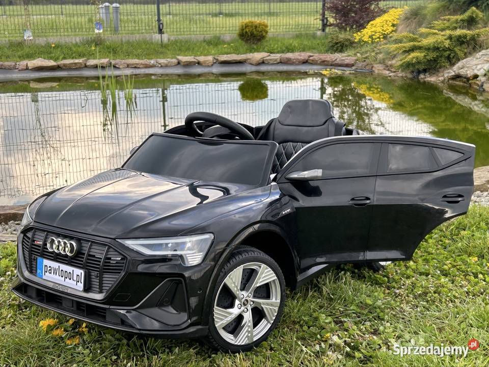 Auto na akumulator Audi e-tron 4x4 180 Watt Skóra Koła EVA Czarny