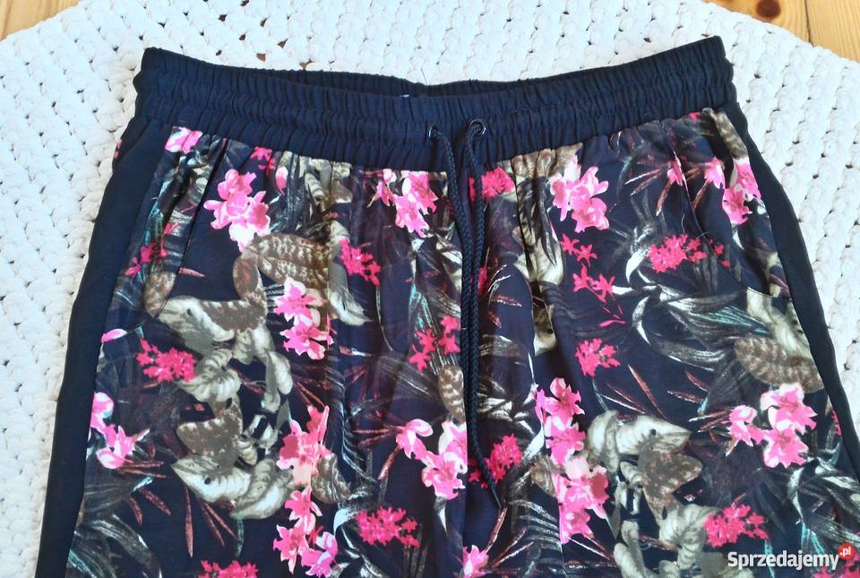 Nowe spodnie haremki Cropp L 40 wzór kwiaty Odzież damska Szczecin