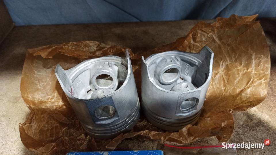 FIAT 126 MALUCH 600 TŁOKI prl Bydgoszcz