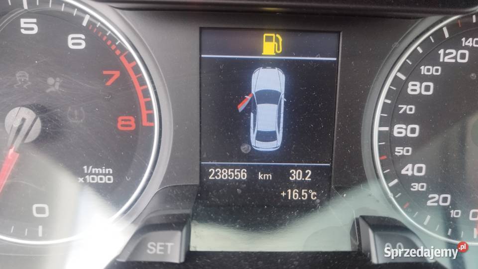 Audi a4 18 tfsi benzyna sedan B8 skóry sprzedam