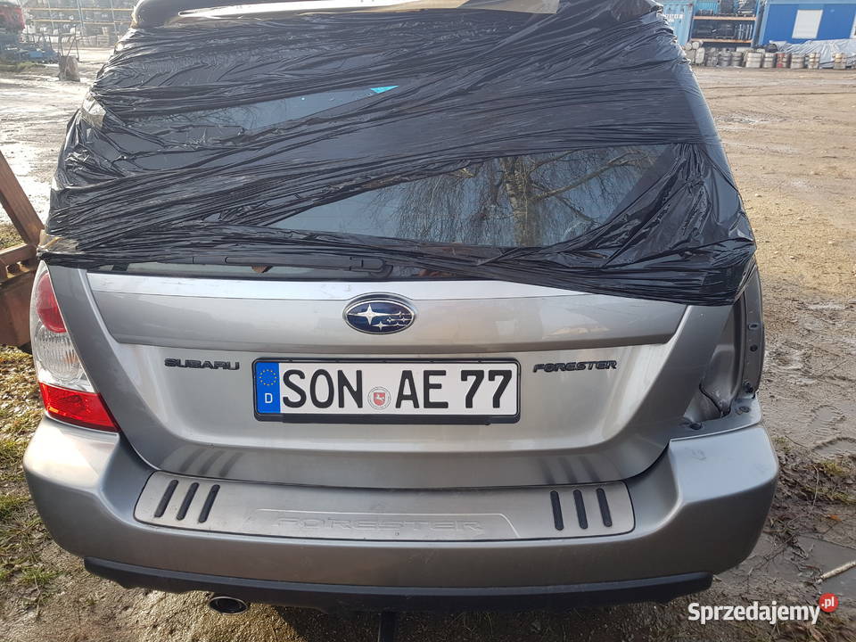 Okazyjnie uszkodzone subaru