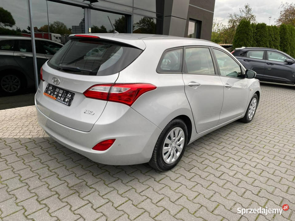 Hyundai i30 LEDklimatyzacja el szyby centralny i30 Żory