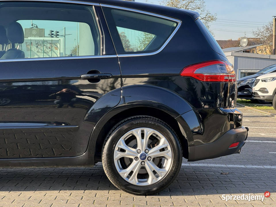 Ford S FILMBezwypadkowyTitanium7OsobowyRoczna gniazdo USB Suchy Las