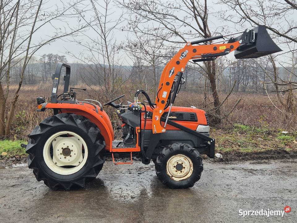 Traktorek KUBOTA KL33D 33 44 Wspomaganie Małuszyn