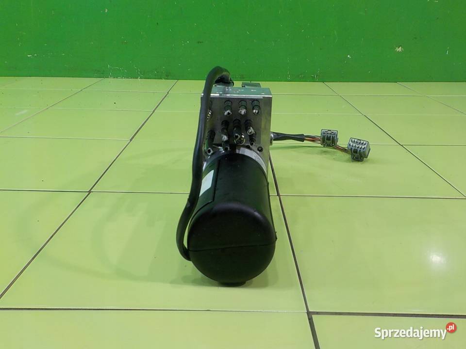 FORD FOCUS MK2 LIFT 20 B 09r CC CABRIO 2D pompa Suków