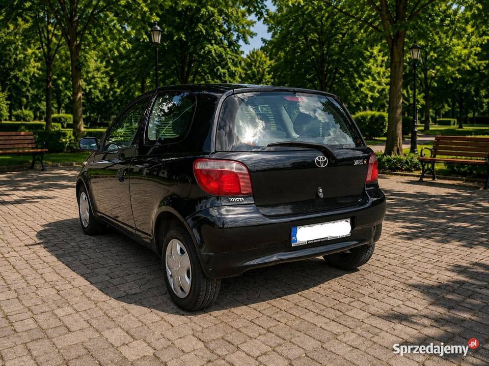 Toyota yaris Rok produkcji 2000