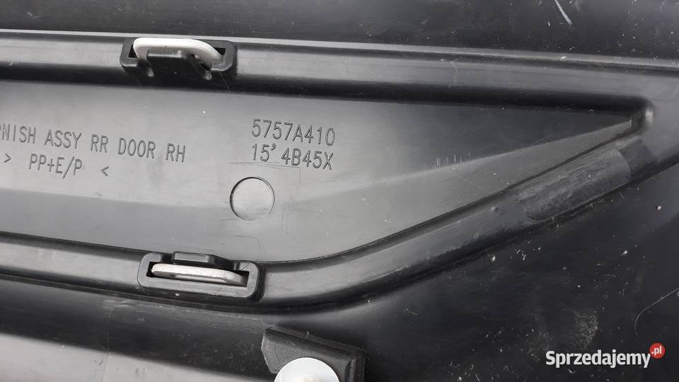 MITSUBISHI OUTLANDER 3 III LISTWA DRZWI PRAWA Międzychód