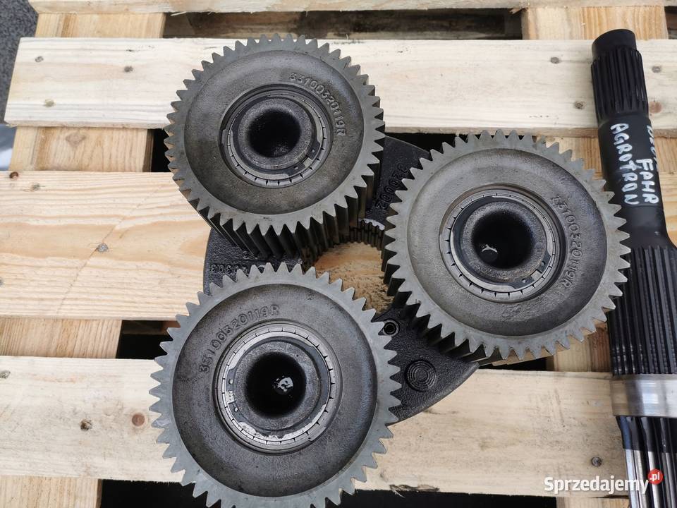 Ciągnik DeutzFahr Układ planetarny Wilkowo