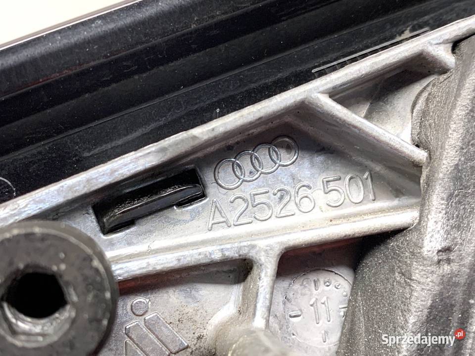 LUSTERKO LEWY AUDI A8 D4 SedanLimuzyna 0918