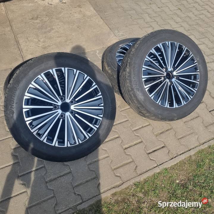 Felgi aluminiowe Passat B8 opony zimowe 23545R18 Olesno