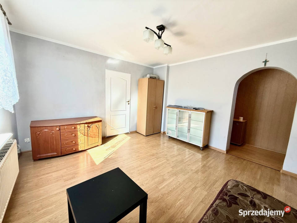 Przestronne mieszkanie z garażem natury Resko