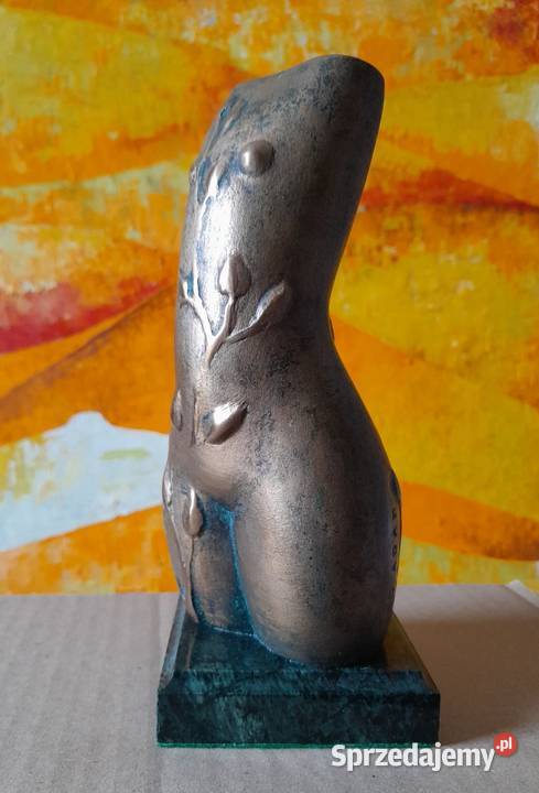 Wczesne przebudzenie wiosny obraz kobiecości Kraków