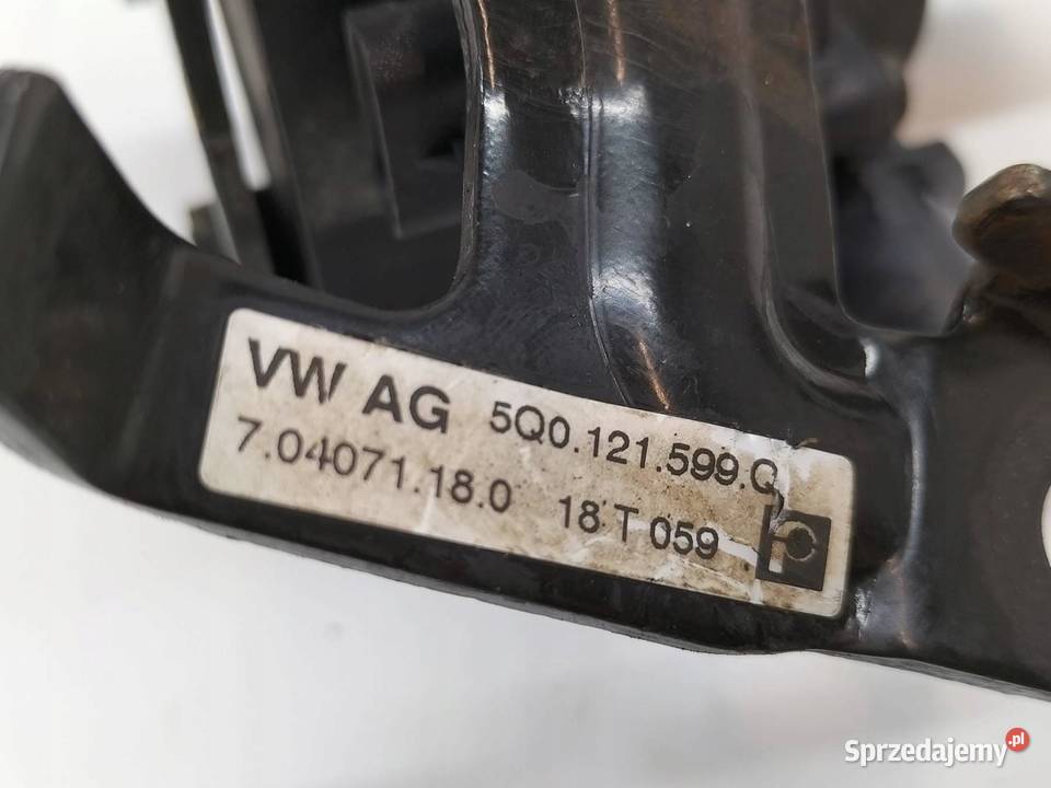 POMPA WODY 5Q0965561B 20 TDI Skoda Superb III