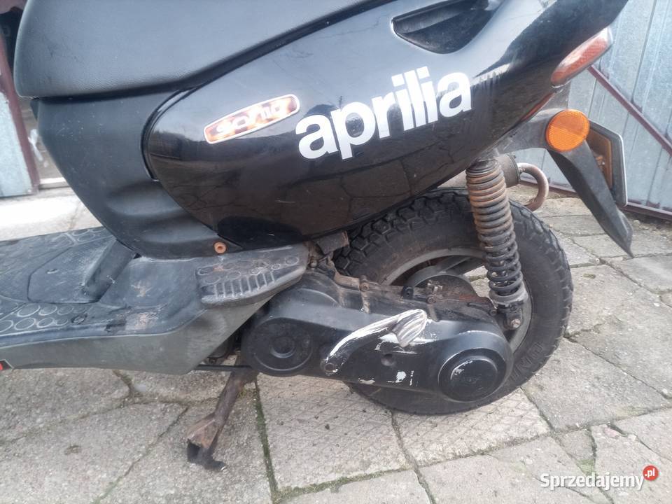 Skuter Aprilia Sonic 50 2T 2003r zarejestrowany w Polsce Łask sprzedam
