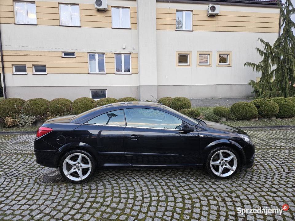 Astra H Kabriolet 2006r 19cdTi 150 Skóra Alu 18 Rok produkcji 2006 Ryglice