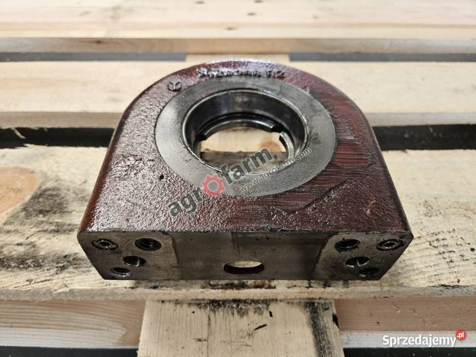 Uchwyt FWD Massey Ferguson 3225 3220 Byków