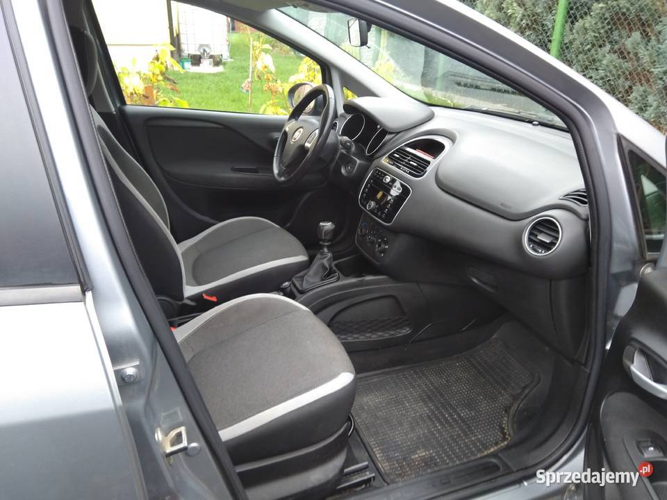 Fiat Punto 1 4 salon polska niski przebieg kupiony w polskim salonie podkarpackie Rzeszów