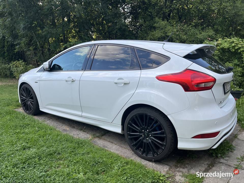 Ford Focus MK3 STline bezwypadkowy polski salon dolnośląskie Kudowa-Zdrój